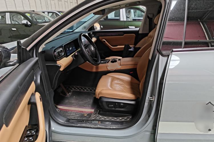 Used Leapmotor C11 2024 All-Electric 580 Luxury Edition Left Front Seat