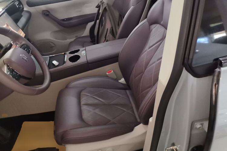 Used Leapmotor C11 2024 All-Electric 580 Luxury Edition Left Front Seat
