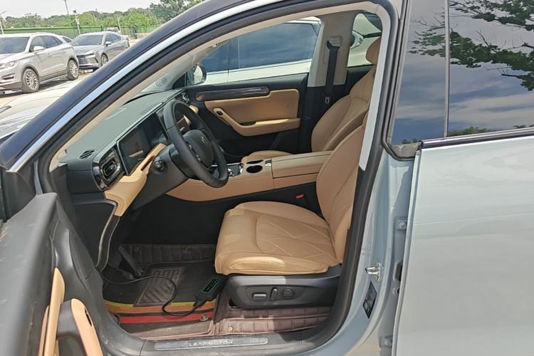 Used Leapmotor C11 2024 Range-Extended 300 Luxury Edition Left Front Seat