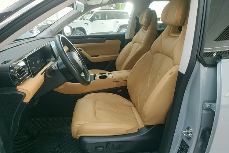 Used Leapmotor C11 2024 Range-Extended 300 Luxury Edition Left Front Seat