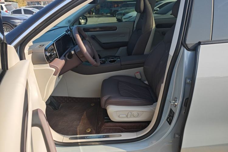 Used Leapmotor C11 2024 Range-Extended 300 Luxury Edition Left Front Seat