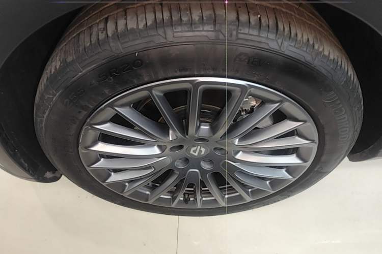 Used Leapmotor C11 2024 All-Electric 580 Luxury Edition Left Front Wheel Hub