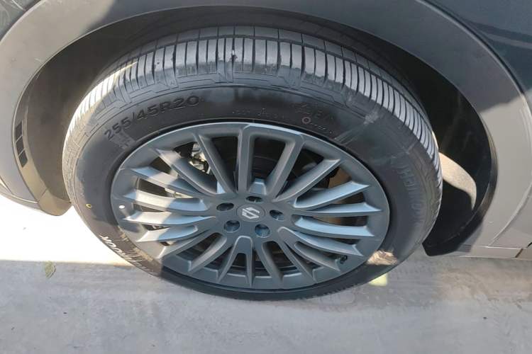 Used Leapmotor C11 2024 Range-Extended 300 Luxury Edition Left Front Wheel Hub