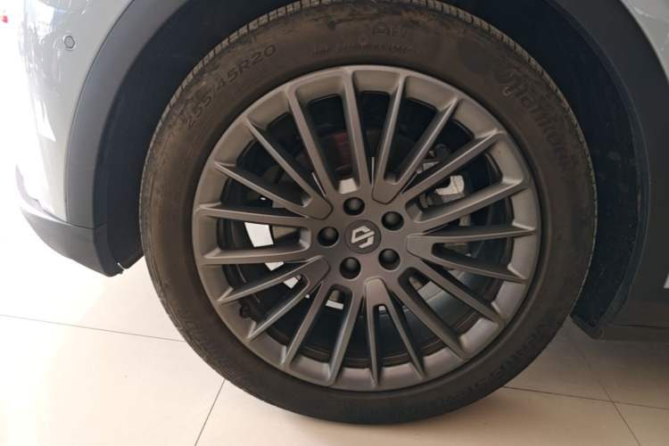 Used Leapmotor C11 2024 All-Electric 580 Luxury Edition Left Front Wheel Hub
