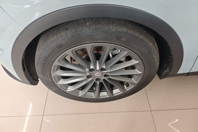 Used Leapmotor C11 2024 All-Electric 580 Luxury Edition Left Front Wheel Hub