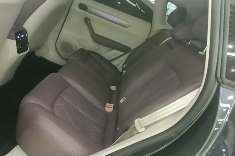 Used Leapmotor C11 2024 All-Electric 580 Luxury Edition Left Rear Seat
