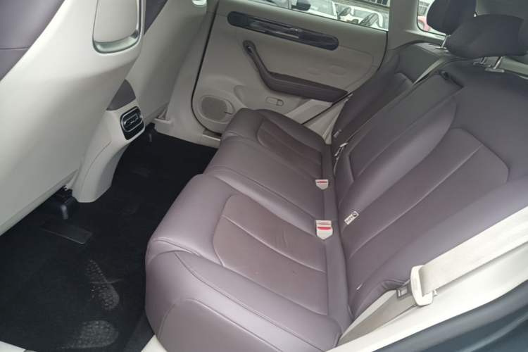 Used Leapmotor C11 2024 Range-Extended 200 Smart Enjoyment Edition Left Rear Seat