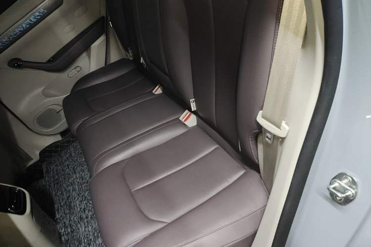 Used Leapmotor C11 2024 All-Electric 580 Luxury Edition Left Rear Seat