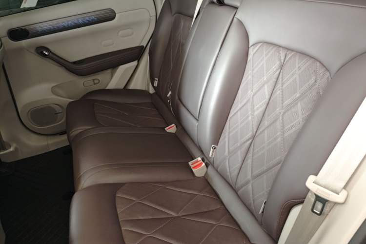 Used Leapmotor C11 2024 All-Electric 580 Luxury Edition Left Rear Seat