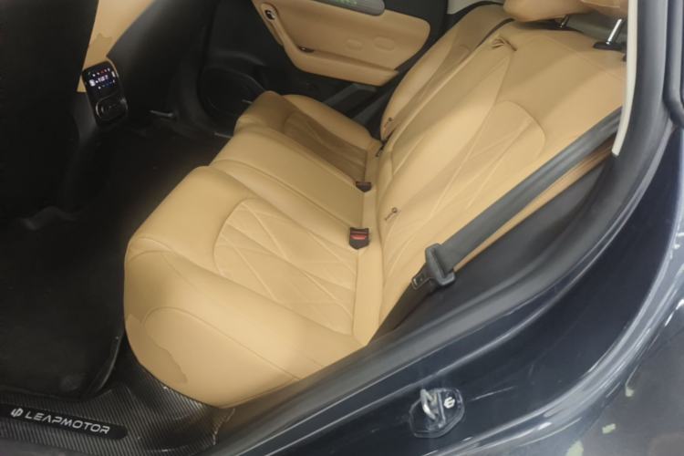 Used Leapmotor C11 2024 All-Electric 580 Luxury Edition Left Rear Seat