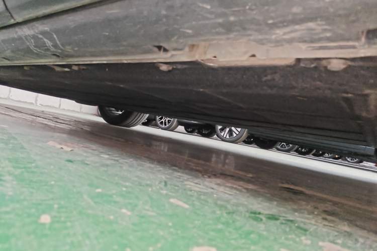 Used Leapmotor C11 2024 All-Electric 580 Luxury Edition Left Side Sill