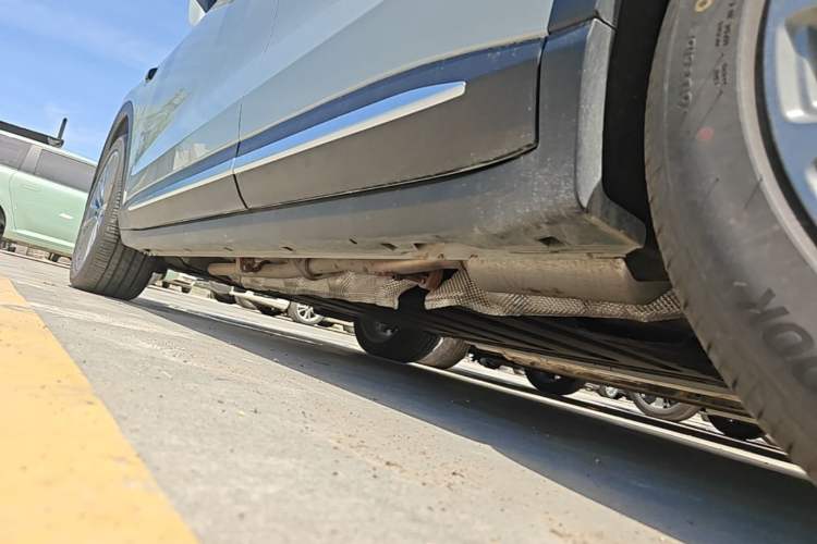 Used Leapmotor C11 2024 Range-Extended 300 Luxury Edition Left Side Sill