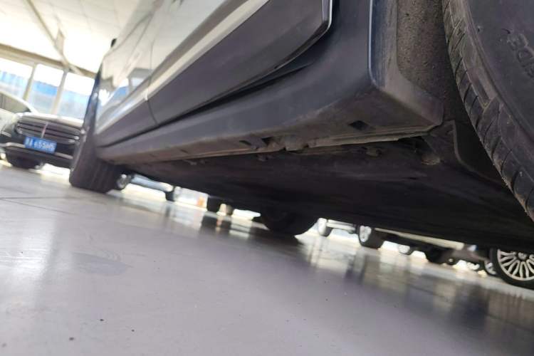 Used Leapmotor C11 2024 All-Electric 580 Luxury Edition Left Side Sill