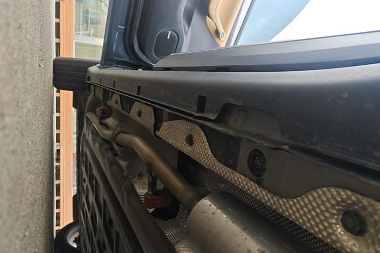 Used Leapmotor C11 2024 Range-Extended 300 Luxury Edition Left Side Sill