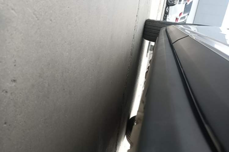 Used Leapmotor C11 2024 Range-Extended 300 Luxury Edition Left Side Sill