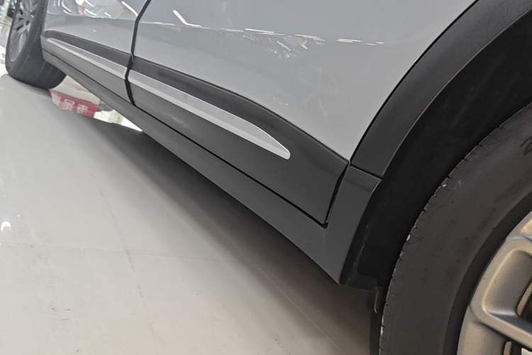 Used Leapmotor C11 2024 All-Electric 580 Luxury Edition Left Side Sill