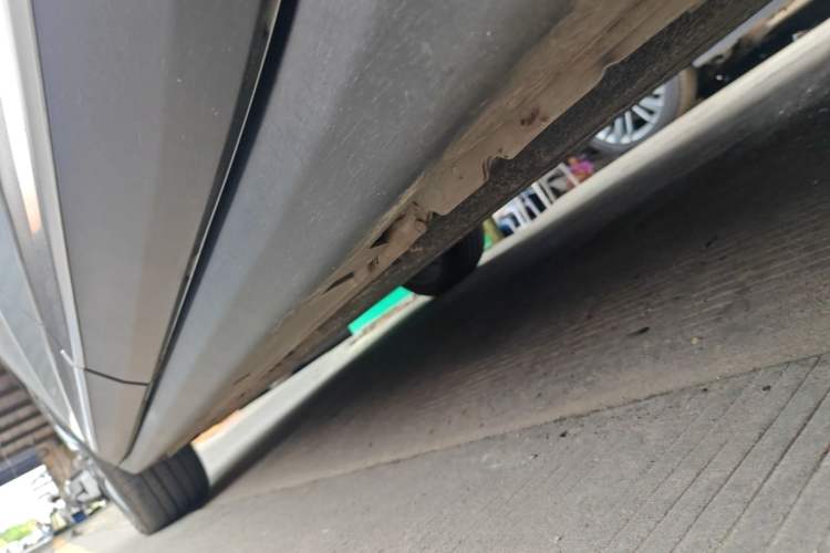 Used Leapmotor C11 2024 All-Electric 580 Luxury Edition Left Side Sill