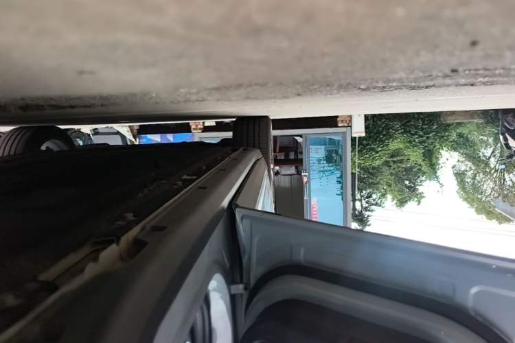 Used Leapmotor C11 2024 All-Electric 580 Luxury Edition Left Side Sill