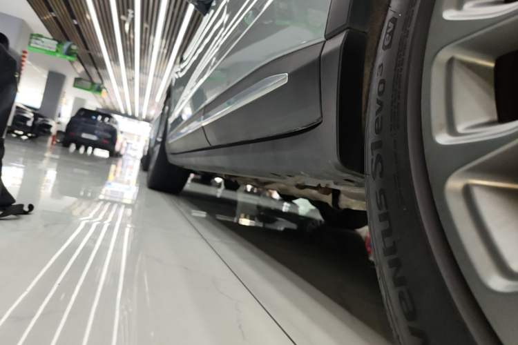 Used Leapmotor C11 2024 Range-Extended 300 Luxury Edition Left Side Sill