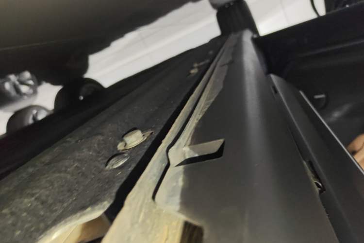 Used Leapmotor C11 2024 All-Electric 580 Luxury Edition Left Side Sill