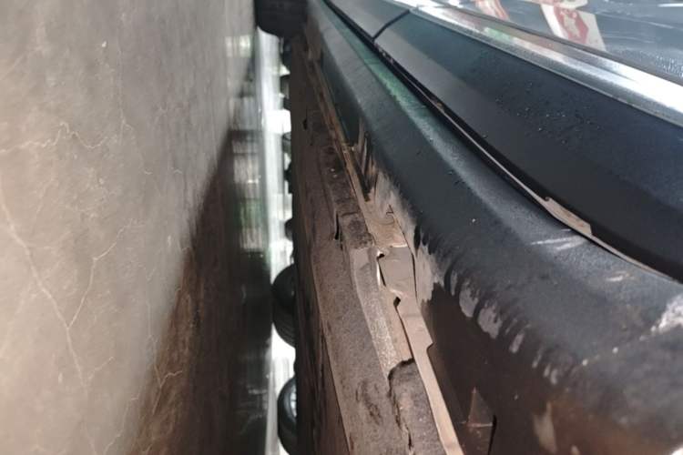 Used Leapmotor C11 2024 All-Electric 580 Luxury Edition Left Side Sill