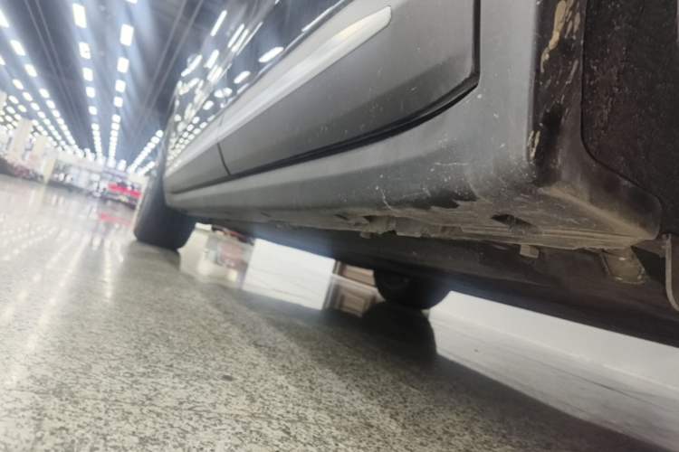 Used Leapmotor C11 2024 All-Electric 580 Luxury Edition Left Side Sill