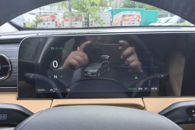 Used Leapmotor C11 2024 All-Electric 580 Luxury Edition Odometer Close Up