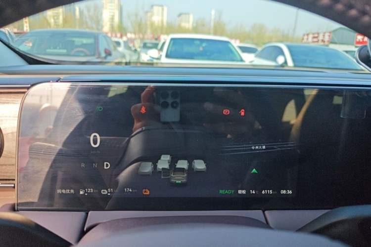 Used Leapmotor C11 2024 Range-Extended 300 Luxury Edition Odometer Close Up