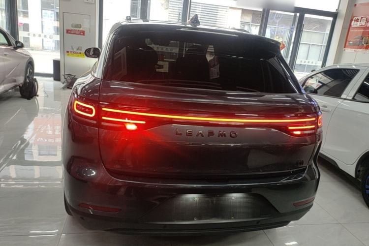 Used Leapmotor C11 2024 All-Electric 580 Luxury Edition Rear