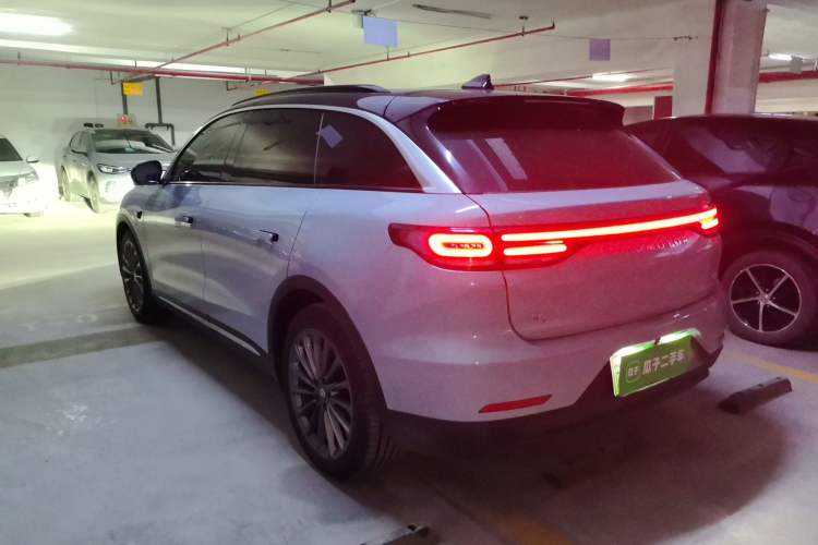 Used Leapmotor C11 2024 All-Electric 580 Luxury Edition Rear Left 45 Deg