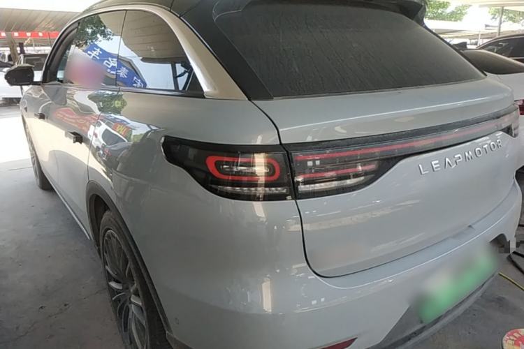 Used Leapmotor C11 2024 All-Electric 580 Luxury Edition Rear Left 45 Deg
