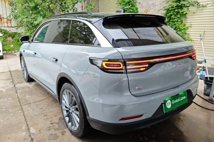 Used Leapmotor C11 2024 All-Electric 580 Luxury Edition Rear Left 45 Deg