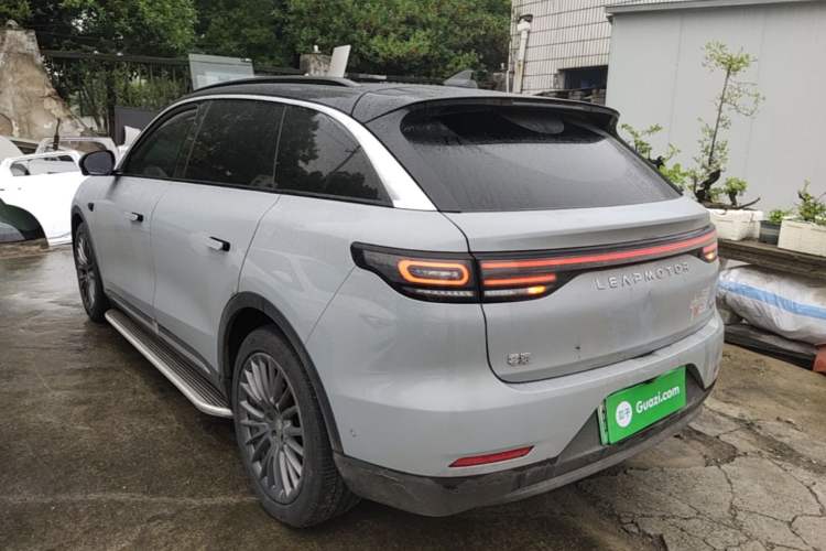 Used Leapmotor C11 2024 All-Electric 580 Luxury Edition Rear Left 45 Deg