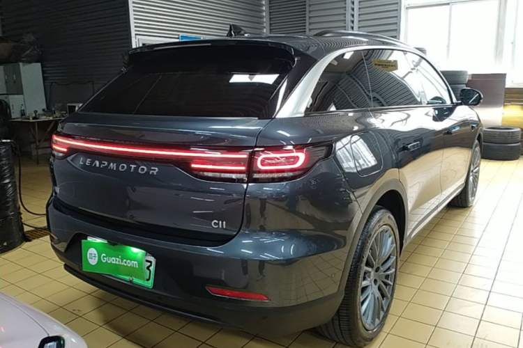Used Leapmotor C11 2024 Range-Extended 300 Luxury Edition Rear Right 45 Deg