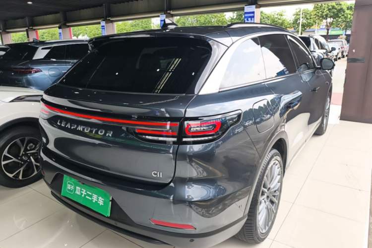 Used Leapmotor C11 2024 Range-Extended 300 Luxury Edition Rear Right 45 Deg