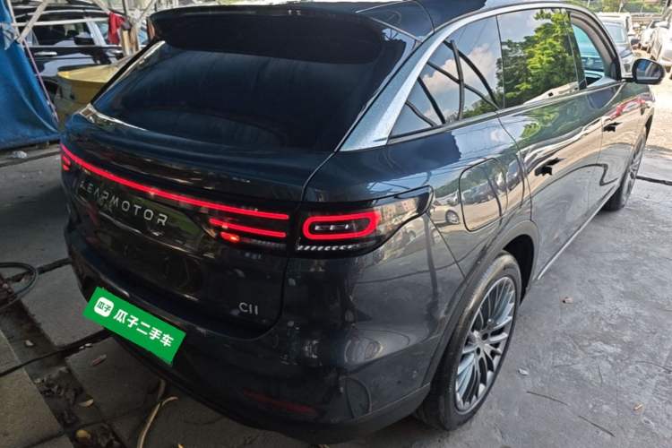 Used Leapmotor C11 2024 Range-Extended 300 Luxury Edition Rear Right 45 Deg