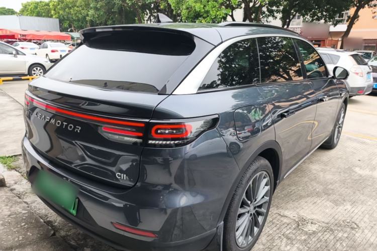 Used Leapmotor C11 2024 Range-Extended 300 Luxury Edition Rear Right 45 Deg