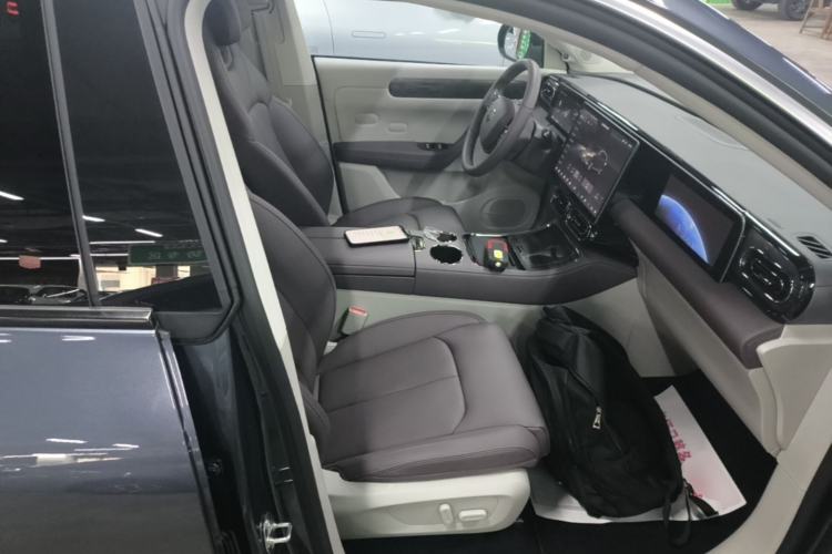 Used Leapmotor C11 2024 Range-Extended 300 Luxury Edition Right Front Seat
