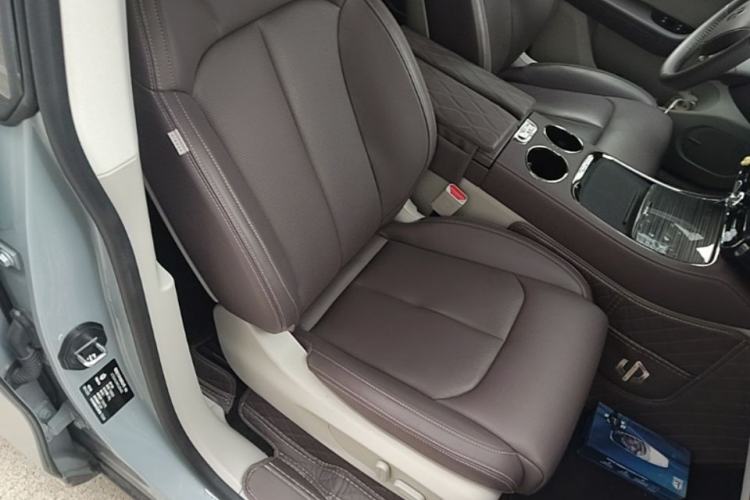 Used Leapmotor C11 2024 All-Electric 580 Luxury Edition Right Front Seat