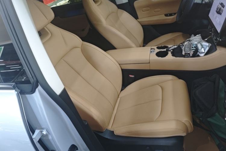 Used Leapmotor C11 2024 All-Electric 580 Luxury Edition Right Front Seat