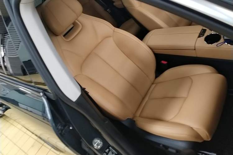 Used Leapmotor C11 2024 Range-Extended 300 Luxury Edition Right Front Seat