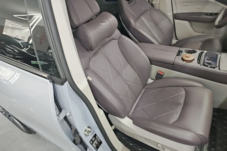 Used Leapmotor C11 2024 All-Electric 580 Luxury Edition Right Front Seat
