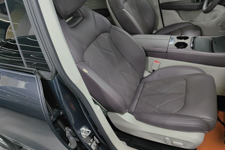 Used Leapmotor C11 2024 All-Electric 580 Luxury Edition Right Front Seat