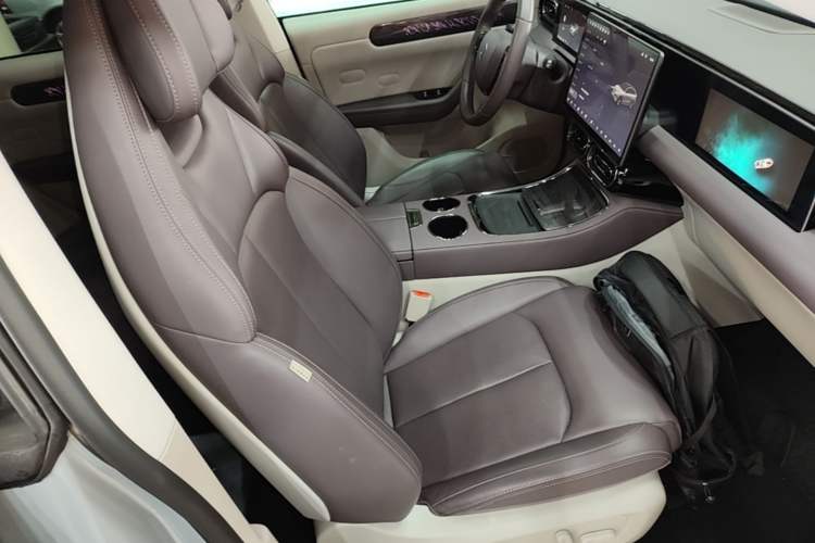 Used Leapmotor C11 2024 Range-Extended 300 Luxury Edition Right Front Seat