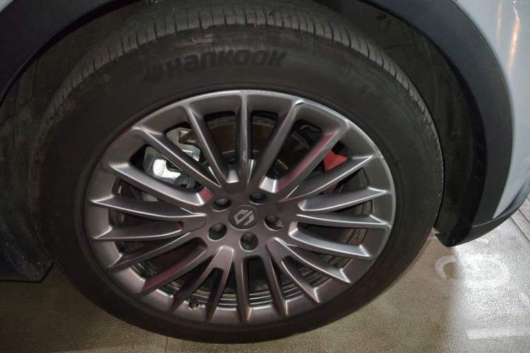 Used Leapmotor C11 2024 All-Electric 580 Luxury Edition Right Front Wheel Hub