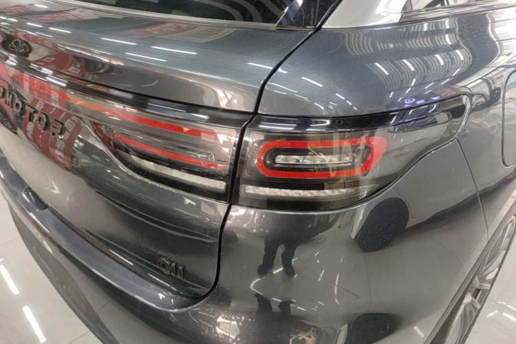 Used Leapmotor C11 2024 All-Electric 580 Luxury Edition Right Rear Taillight