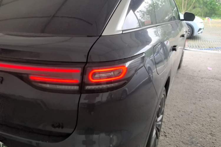 Used Leapmotor C11 2024 Range-Extended 300 Luxury Edition Right Rear Taillight