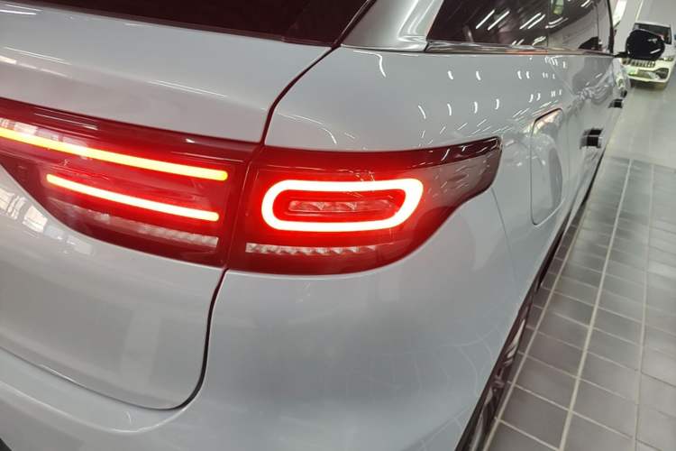 Used Leapmotor C11 2024 Range-Extended 300 Luxury Edition Right Rear Taillight