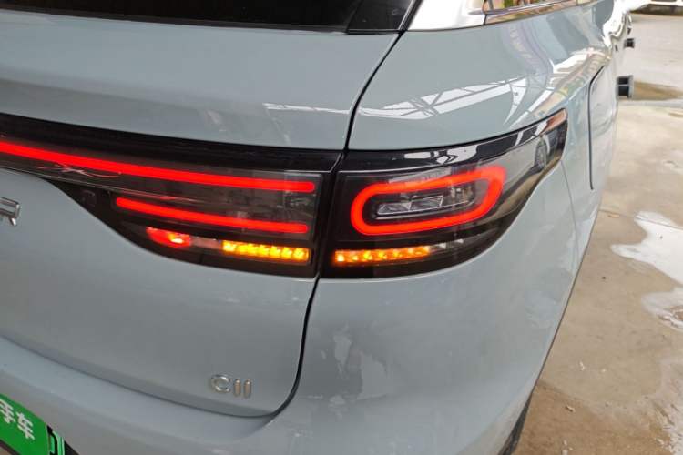 Used Leapmotor C11 2024 All-Electric 580 Luxury Edition Right Rear Taillight