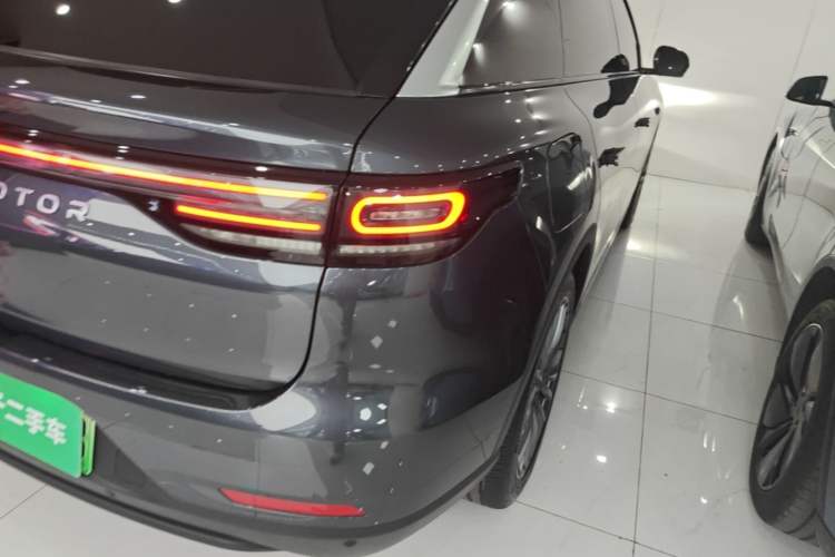 Used Leapmotor C11 2024 All-Electric 580 Luxury Edition Right Rear Taillight